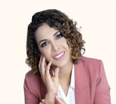 Profa. Dra. Nayara Gomes de Oliveira