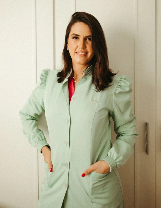 Profa. Dra. Letícia Campos, coordenadora da pós-graduação